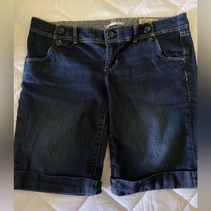 Denim jean shorts GAP size 8